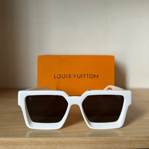 Louis Vuitton Other - Louis Vuitton White 1:1 Millionaires Sunglasses